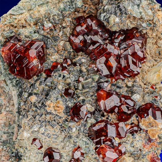 Hessonite-Bellecombe | Châtillon | Aosta Valley | Italy